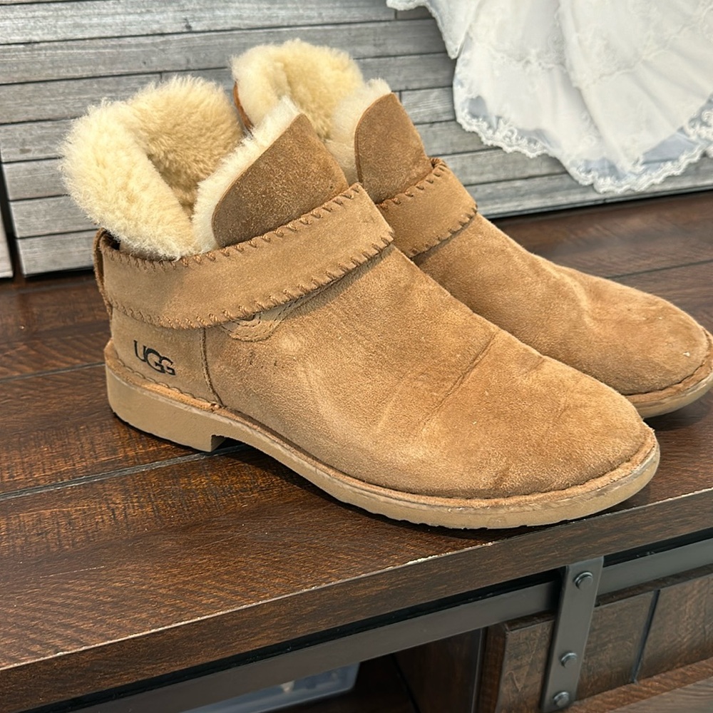 Ugg boots short